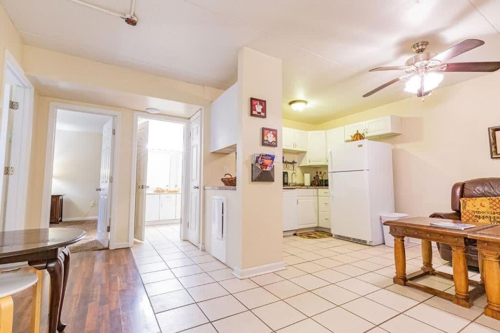 2-Bed, 1-Bath Apartment Near I-24, Great Location Chattanooga Kültér fotó